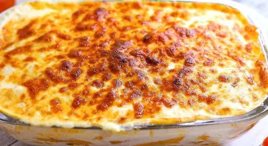 Macarrão ao molho de batata com calabresa e bacon com um toque mineiro para o almoço 1 macarrao ao molho de batata