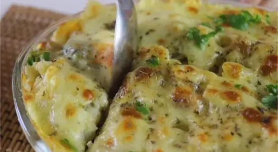 O macarrão cremoso com bacon mais gostoso que você vai provar no seu almoço de fim de ano 3 macarrão cremoso com bacon