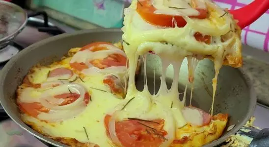 Pizza sem farinha na frigideira: bem fácil e rápida, fica deliciosa para o seu lanche 3 pizza sem farinha