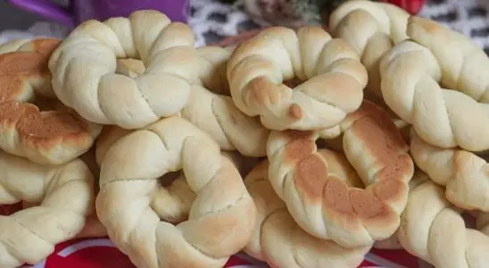 Rosquinha caseira: receita simples e econômica para fazer aquela bolachinha de trigo deliciosa para o café da tarde 2 rosquinha caseira