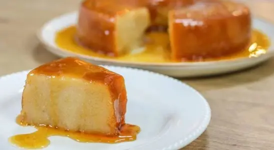 Pudim de pão de 3 ingredientes: sem leite condensado e ovos, receita econômica 1 pudim de pão