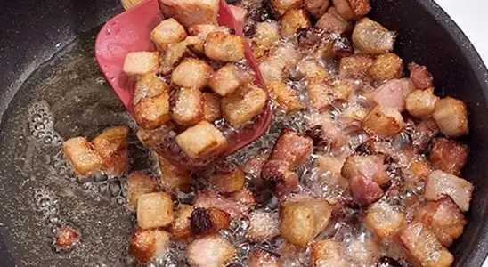 salada de legumes com bacon