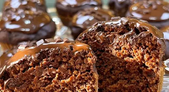 Bolinho de chocolate saudável: receita incrível sem farinha e sem açúcar para você comer sem culpa 2 bolinho de chocolate saudável