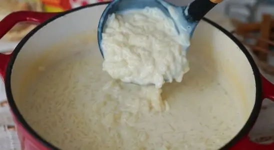 Arroz doce tradicional super cremoso e muito fácil de fazer para o seu café da tarde 1 arroz doce tradicional