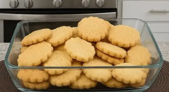 Como fazer bolacha de baunilha com aquele gostinho de casa de vó que derrete na boca 1 bolacha de baunilha
