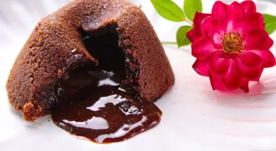 Petit gâteau: aprenda a receita clássica desse bolinho com recheio cremoso que derrete na boca 1 petit gâteau