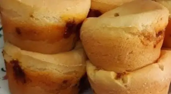 Bolinho de mandioca recheado, um petisco que derrete na boca e é sequinho por fora 4 Bolinho de mandioca recheado