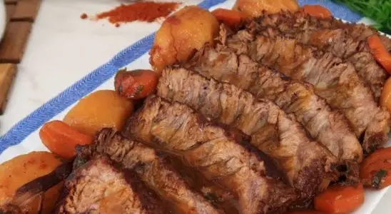 Cupim na panela de pressão com batatas, a carne fica desmanchando e acompanha um molho encorpado 2 Cupim na panela de pressão