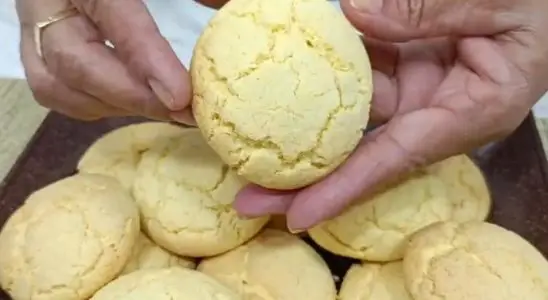 Biscoitinhos de fubá e polvilho azedo, uma ótima opção para acompanhar um café fresquinho 2 Biscoitinhos de fubá