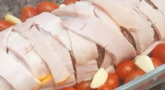 Rocambole de carne moída, aprenda a fazer essa carne recheada ideal para o almoço de domingo 4 Rocambole de carne moída