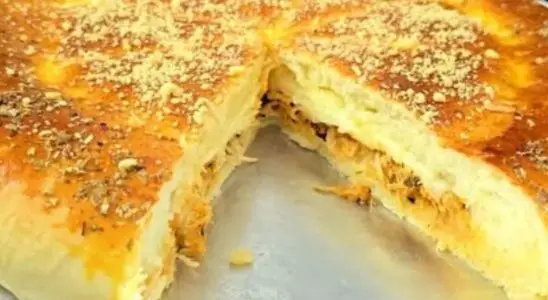 Pastelão de frango com bacon, queijo e uma massa de batata fofinha, simplesmente divino 2 Pastelão de frango