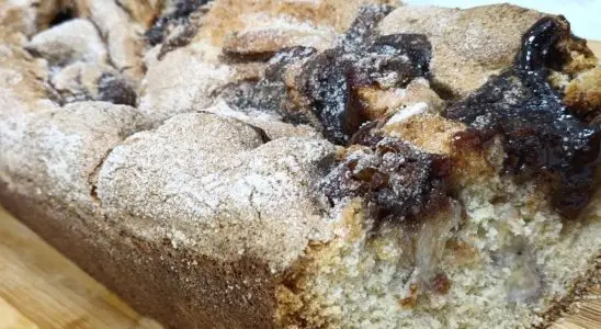 Bolo de banana com doce de leite: a combinação perfeita que já sai do forno recheada 4 Bolo de banana com doce de leite