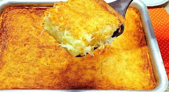 Bolo cocada sem farinha feito com tapioca, que fica molhadinho, leve e muito saboroso 3 Bolo cocada sem farinha
