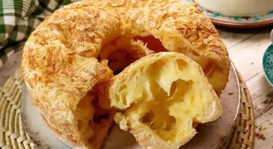 Biscoito de polvilho mineiro delicioso, que fica super crocante e derrete na boca 2 Biscoito de polvilho mineiro