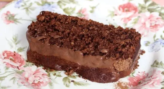 Bolo de chocolate zero açúcar, que fica muito macio e molhadinho e mantém todo o sabor do chocolate 4 Bolo de chocolate zero açúcar