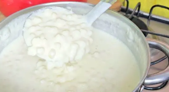 Canjica branca cremosa feita na panela de pressão, bem macia e com aquele caldo grosso 1 Canjica branca cremosa