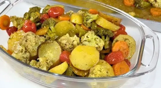 Legumes assados: os vegetais ficam perfeitos, saudáveis, deliciosos e muito crocantes 4 Legumes assados