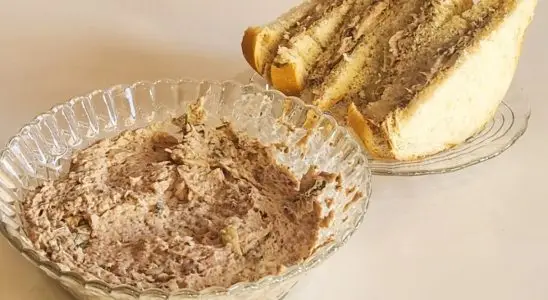 Patê de sardinha super fácil e rápido de preparar, para servir com torradas em qualquer ocasião 4 Patê de sardinha