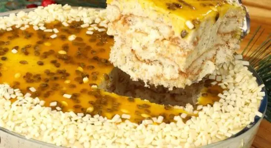Pavê de maracujá cremoso, a sobremesa que não vai ao fogo e fica pronta num piscar de olhos 1 Pavê de maracujá cremoso