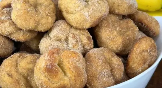 Rosquinha de banana fofinha e deliciosa, para o café da manhã ou lanche das crianças 1 Rosquinha de banana