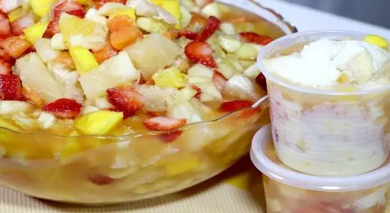 Salada de frutas para uma uma sobremesa leve e colorida, uma receita especial e lucrativa 4 Salada de frutas