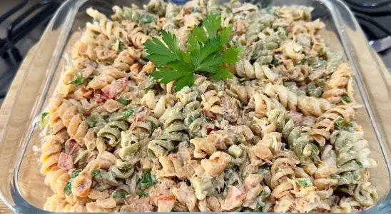 Salada de macarrão com atum refrescante e econômica, para você preparar rapidamente e arrasar 3 Salada de macarrão com atum