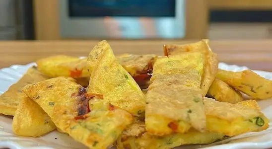 Salgadinho de omelete crocante e muito diferente, para um petisco ou acompanhamento 2 Salgadinho de omelete