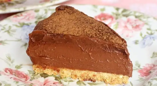 Torta de chocolate sem forno e sem gelatina, que fica com uma textura incrível e muito intensa 1 Torta de chocolate