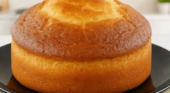 Bolo cocada super fácil de fazer e com uma umidade incrível, ideal para acompanhar um café 1 Bolo cocada