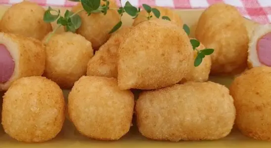 Massa de mandioca para salgado, para você fazer salgados irresistíveis que ficam sequinhos e saborosos 3 Massa de mandioca para salgado
