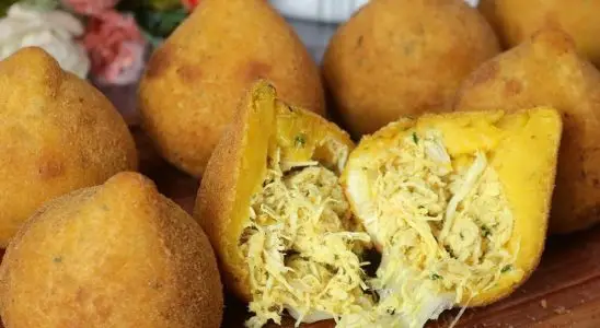 Massa de coxinha especial para o Dia das Mães, que fica super cremosa, para surpreender a todos 3 Massa de coxinha