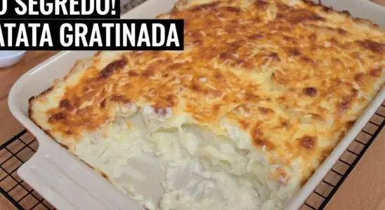Batata gratinada super cremosa e fácil de fazer, com quele queijo derretido que todos amam 1 Batata gratinada