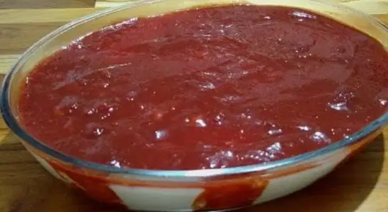 Sobremesa de queijo com goiabada: a famosa combinação numa versão super cremosa e deliciosa 4 Sobremesa de queijo com goiabada