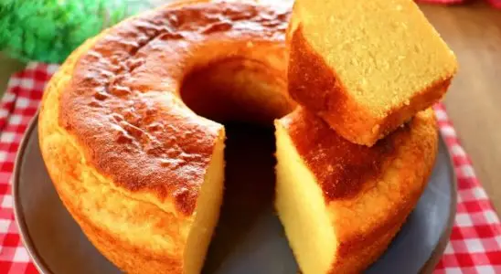 Bolo de fubá cozido, uma receita de vó para você assar de forma simples e perfumar a casa toda 4 Bolo de fubá cozido