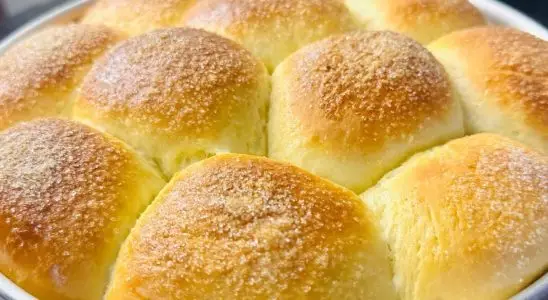 Pãozinho de leite delicioso, que cresce num passe de mágica e fica com a massa super fofinha 3 Pãozinho de leite