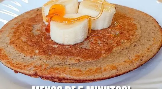 Panqueca saudável de banana rápida e gostosa, para você substituir o pão com leveza e manter a dieta 2 Panqueca saudável