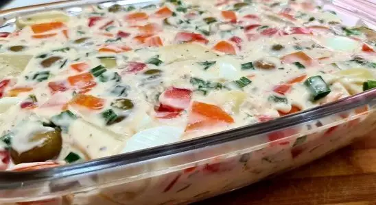 Salada de maionese simples e muito gostosa para você servir bem geladinha numa refeição festiva 4 Salada de maionese