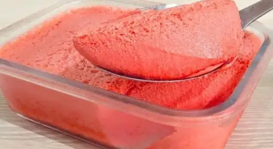 Sobremesa de 3 ingredientes que não vai ao fogo e fica pronta rapidamente, para não ter trabalho na cozinha 4 Sobremesa de 3 ingredientes