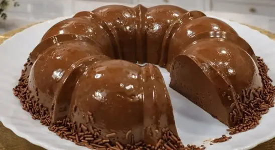 Brigadeirão de chocolate bem gostosão e cremoso feito de forma super fácil, que todos vão amar 4 Brigadeirão de chocolate