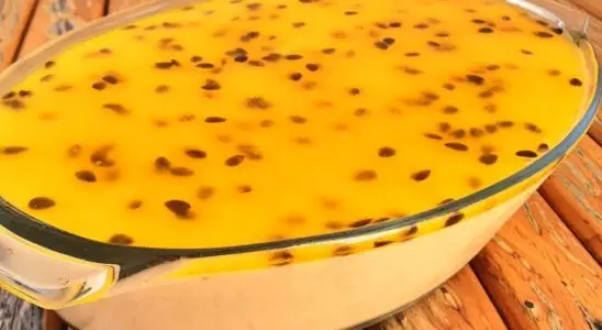Mousse de maracujá cremoso, uma sobremesa perfeita com azedinho na medida certa 2 Mousse de maracujá cremoso