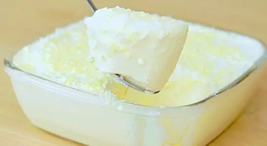 Sobremesa de 3 ingredientes feita sem precisar ir ao fogo, para garantir um doce super cremoso e muito gelado 3 Sobremesa de 3 ingredientes