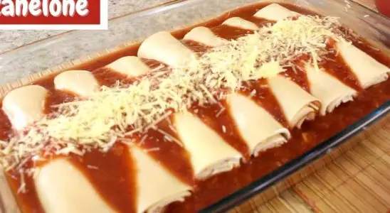 Canelone fácil recheado com queijo e presunto ao molho de tomate, uma massa de restaurante divina 1 Canelone fácil