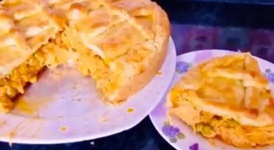 Empadão de frango super cremoso e divino, com aquela massa especial que derrete na boca 3 Empadão de frango