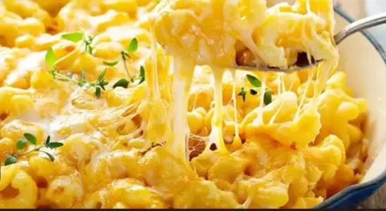 Mac and cheese cremoso e bem temperado, uma receita tradicional americana deliciosa e rápida 4 Mac and cheese