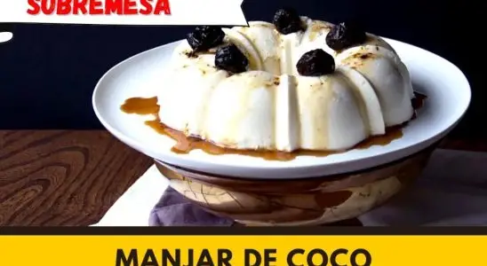 Manjar de coco com calda cremosa de ameixa, uma gostosura para você fazer sem complicação 1 Manjar de coco