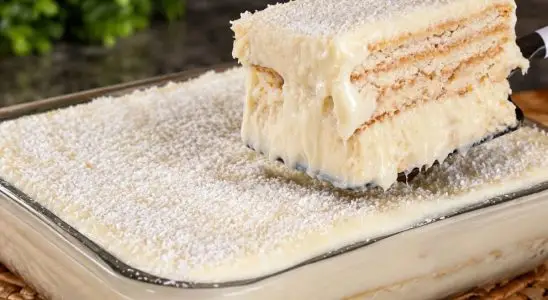 Pavê de limão super cremoso feito sem ir ao fogo, uma sobremesa rápida e irresistível 1 Pavê de limão
